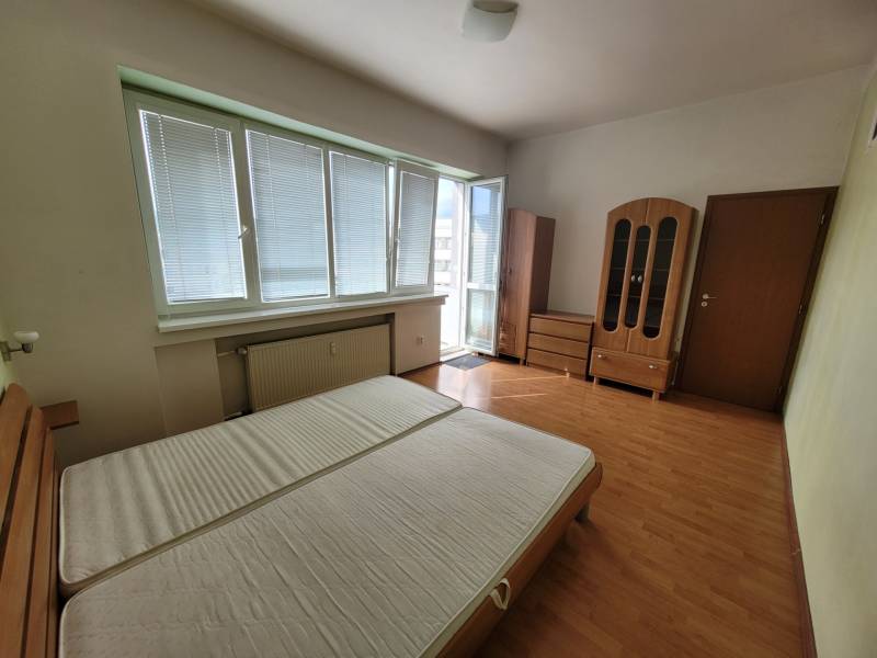 Prenájom 2 izbový byt centrum BB