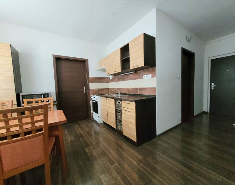 PREDAJ 2 izbový byt, Poľná, Banská Bystrica 