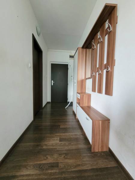 PREDAJ 2 izbový byt, Poľná, Banská Bystrica 