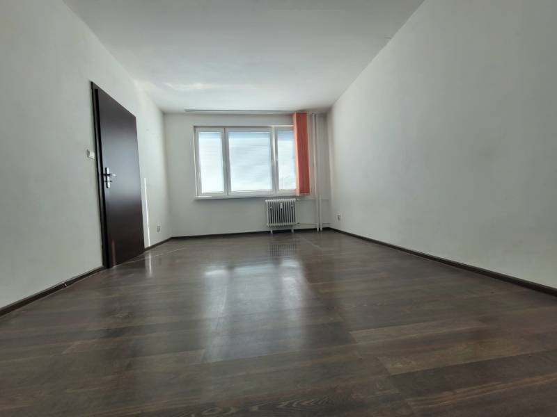 Predáme 2 izbový byt Radvaň Banská Bystrica