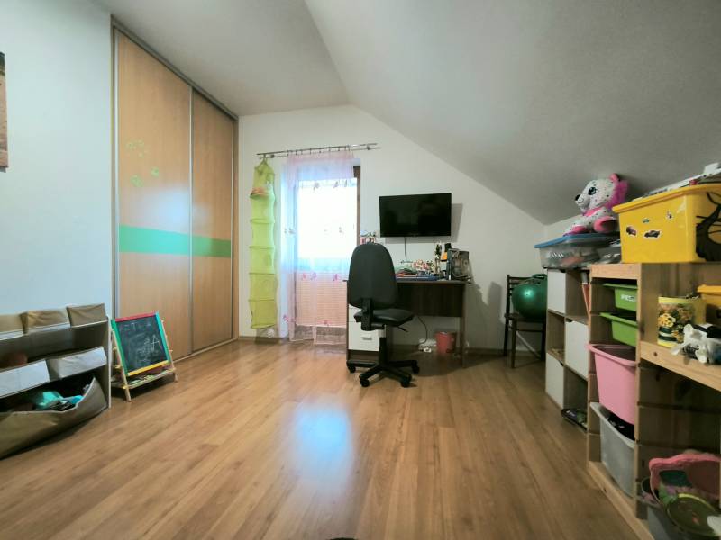 NA PREDAJ rodinný dom Riečka, Banská Bystrica 