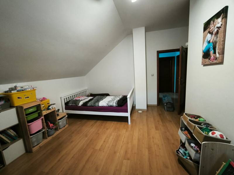 NA PREDAJ rodinný dom Riečka, Banská Bystrica 